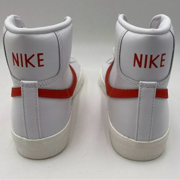 Nike Women's Sz 8 Blazer Mid '77 White Habanero Red Sail Sneakers CZ1055 101 - Picture 4 of 5